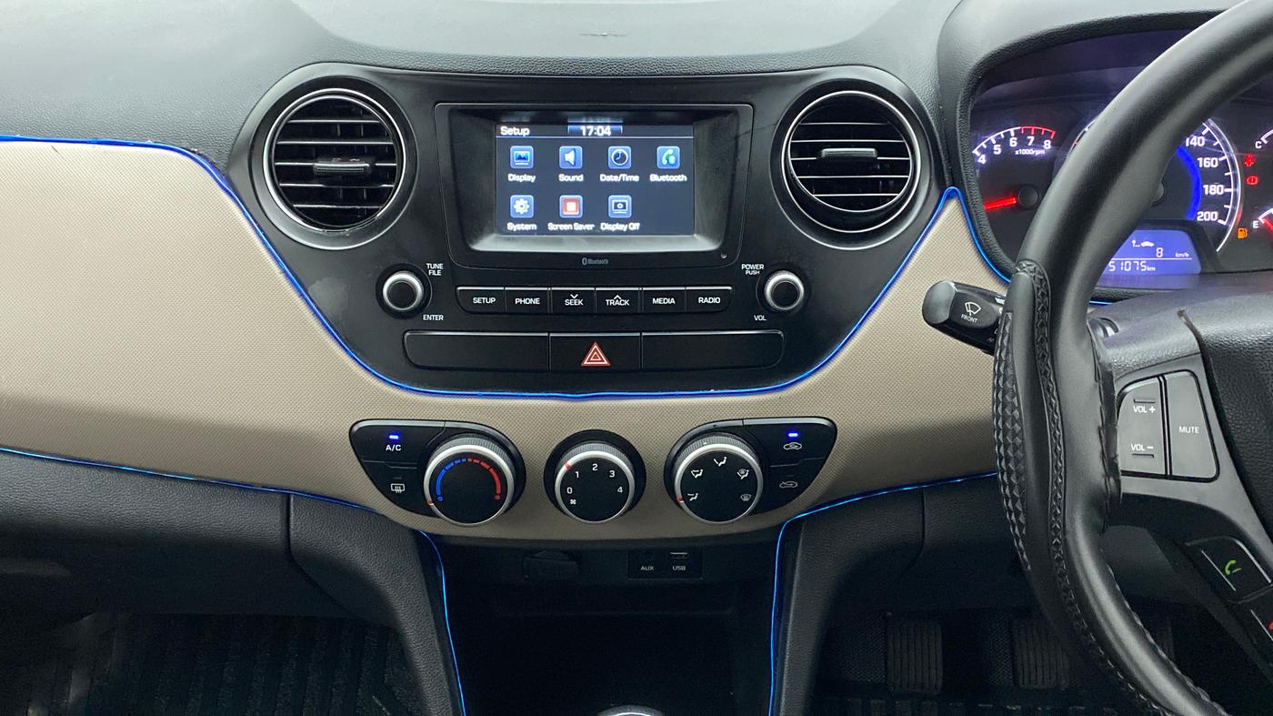 2017 Hyundai Grand i10 SPORTZ 1.2 KAPPA VTVT, CNG, Manual, 51,075 km, Air Conditioner