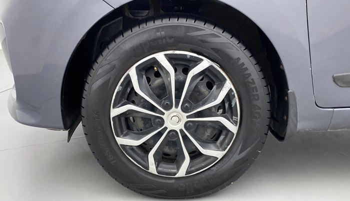 2017 Hyundai Grand i10 SPORTZ 1.2 KAPPA VTVT, CNG, Manual, 51,075 km, Left Front Wheel
