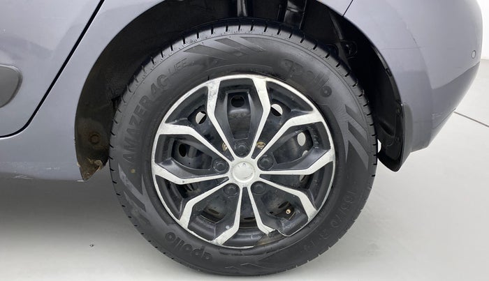 2017 Hyundai Grand i10 SPORTZ 1.2 KAPPA VTVT, CNG, Manual, 51,075 km, Left Rear Wheel
