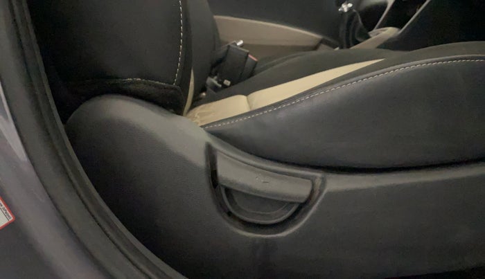 2016 Hyundai Grand i10 SPORTZ 1.2 KAPPA VTVT, Petrol, Manual, 30,878 km, Driver Side Adjustment Panel