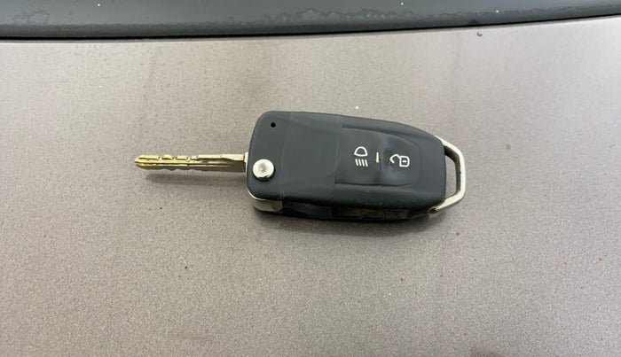 2018 Tata Tiago XZ DIESEL, Diesel, Manual, 82,616 km, Key Close Up