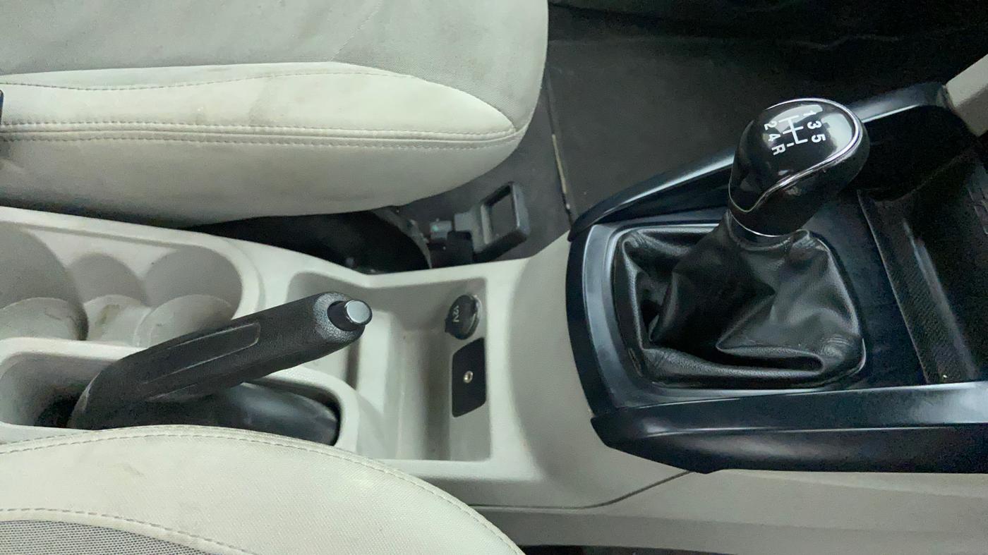 2017 Ford Ecosport TREND 1.5L PETROL, Petrol, Manual, 55,046 km, Gear Lever