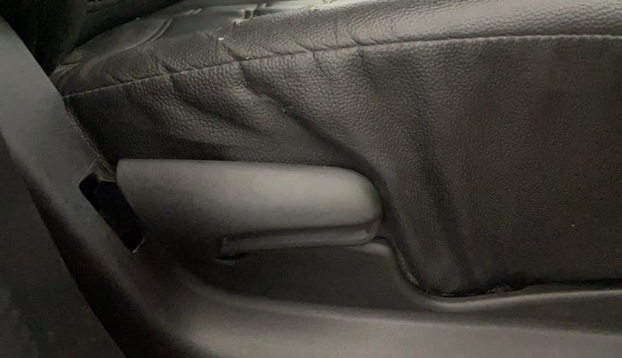 2020 Maruti Vitara Brezza VXI, Petrol, Manual, 34,308 km, Driver Side Adjustment Panel