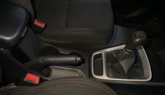 2021 Hyundai VENUE S 1.2, Petrol, Manual, 33,793 km, Gear Lever