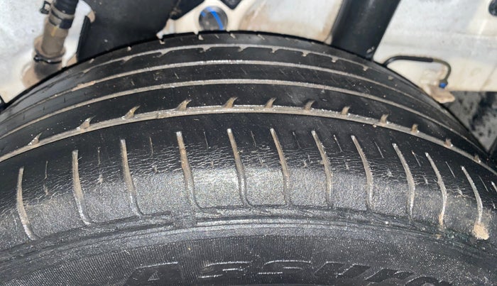 2021 Hyundai VENUE S 1.2, Petrol, Manual, 33,793 km, Left Rear Tyre Tread