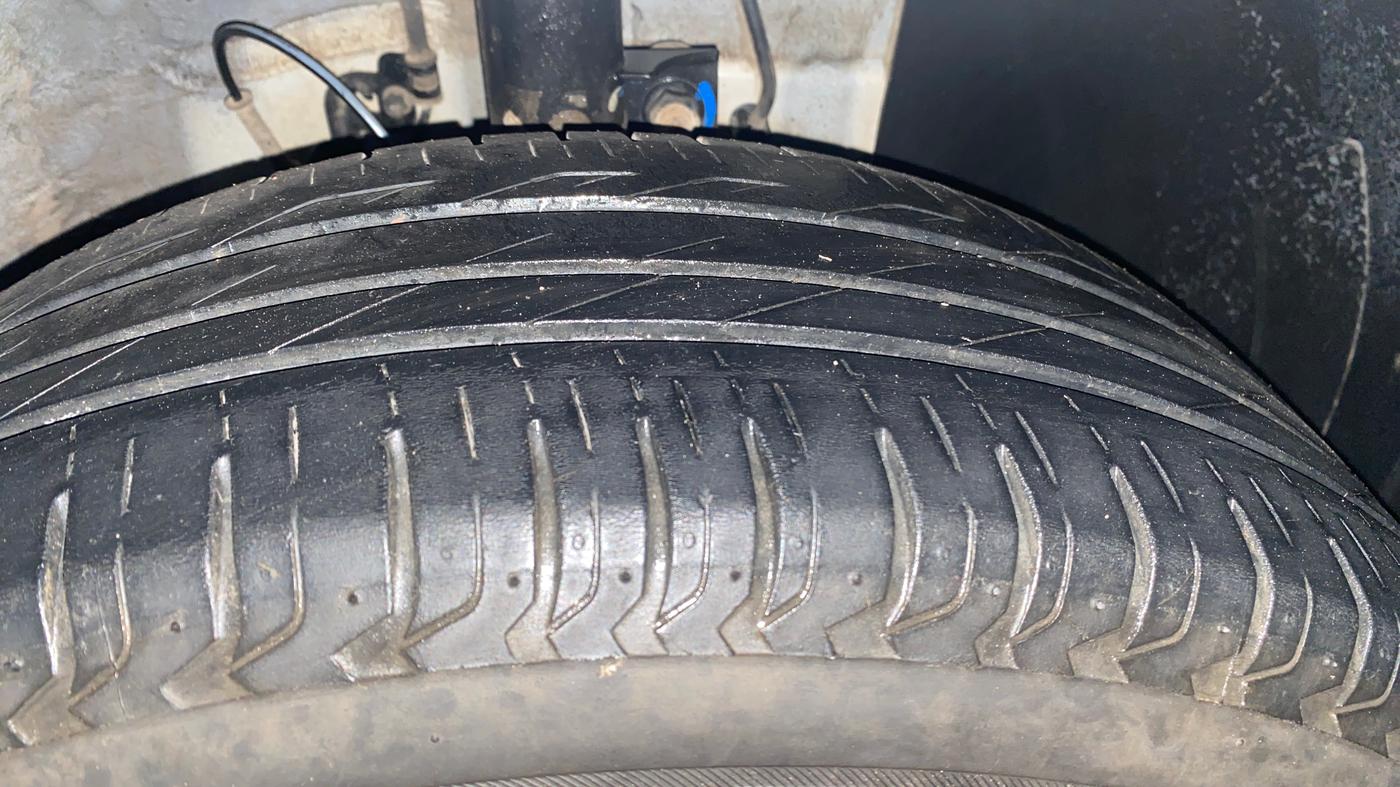 2021 Hyundai VENUE S 1.2, Petrol, Manual, 33,793 km, Right Front Tyre Tread