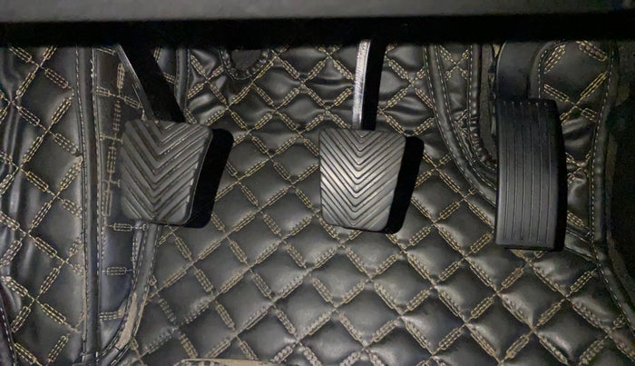 2021 Hyundai VENUE S 1.2, Petrol, Manual, 33,793 km, Pedals