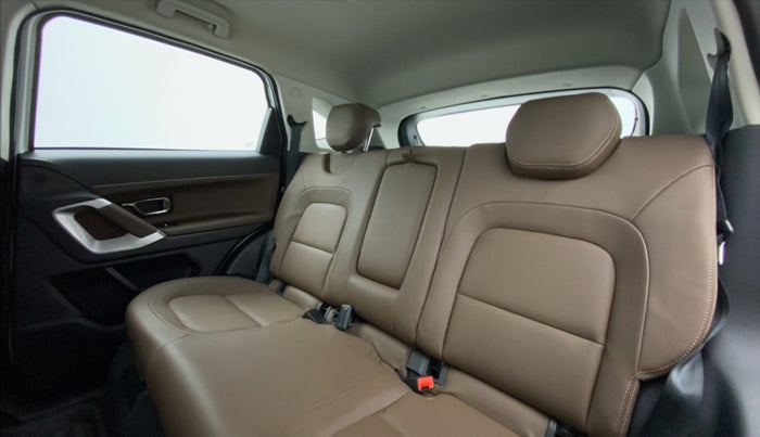 2021 Tata Harrier XZ DUAL TONE, Diesel, Manual, 10,482 km, Right Side Rear Door Cabin