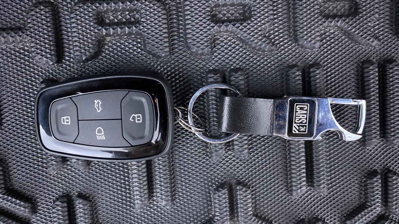2021 Tata Harrier XZ DUAL TONE, Diesel, Manual, 10,482 km, Key Close Up