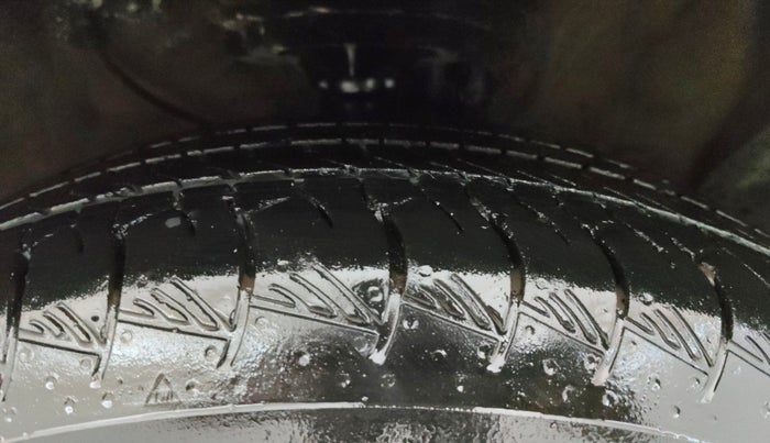 2017 Hyundai Creta SX PLUS 1.6 PETROL, Petrol, Manual, 45,389 km, Right Front Tyre Tread