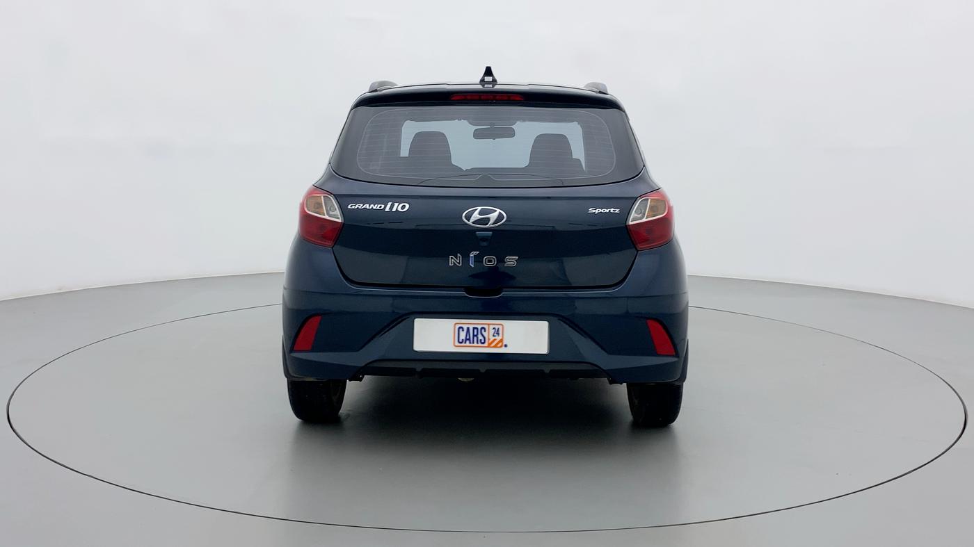 2022 Hyundai GRAND I10 NIOS SPORTZ 1.2 KAPPA VTVT DUAL TONE, Petrol, Manual, 9,384 km, Back/Rear