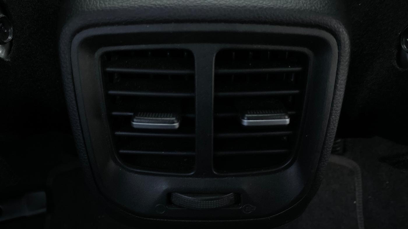 2022 Hyundai GRAND I10 NIOS SPORTZ 1.2 KAPPA VTVT DUAL TONE, Petrol, Manual, 9,384 km, Rear AC Vents