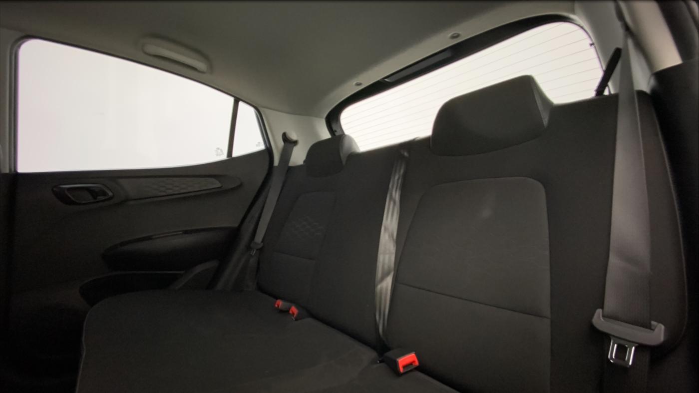 2022 Hyundai GRAND I10 NIOS SPORTZ 1.2 KAPPA VTVT DUAL TONE, Petrol, Manual, 9,384 km, Right Side Rear Door Cabin