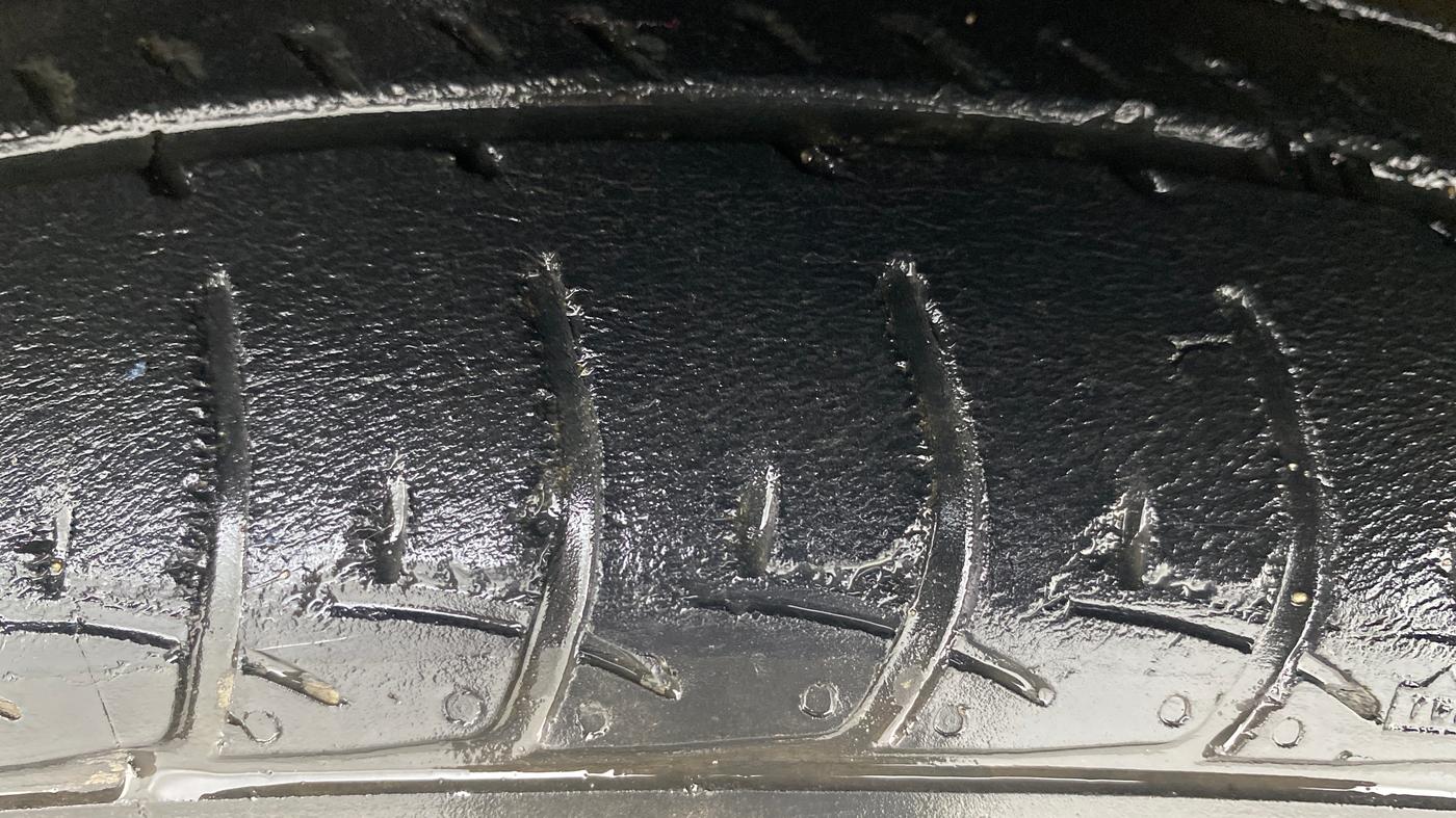 2020 Maruti Celerio VXI AMT (O), Petrol, Automatic, 43,748 km, Left Front Tyre Tread