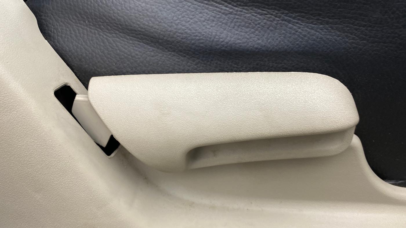2020 Maruti Celerio VXI AMT (O), Petrol, Automatic, 43,748 km, Driver Side Adjustment Panel