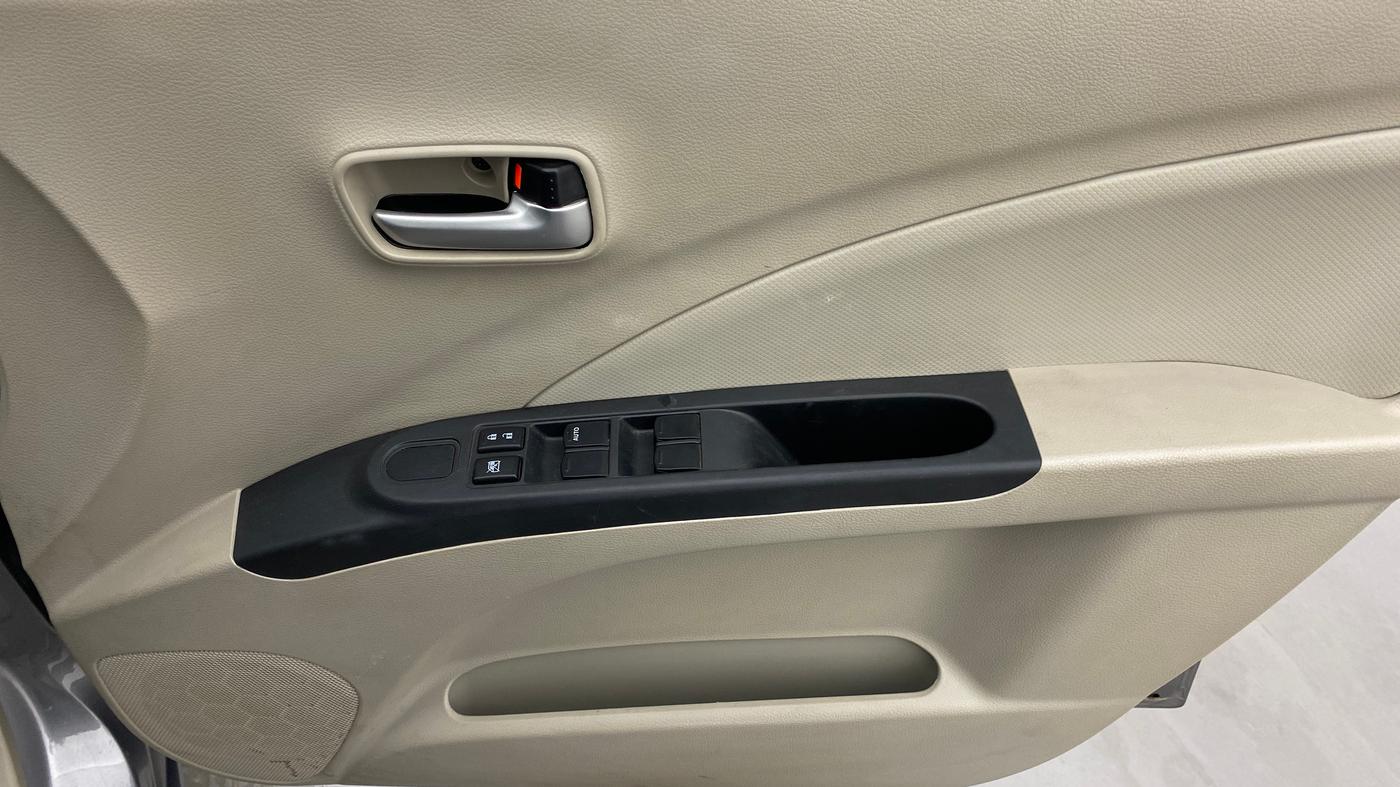 2020 Maruti Celerio VXI AMT (O), Petrol, Automatic, 43,748 km, Driver Side Door Panels Control