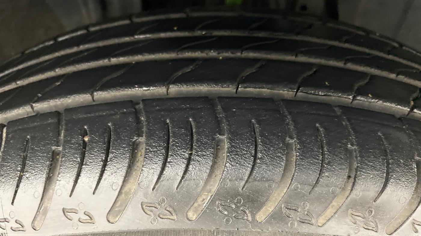 2021 Nissan MAGNITE XL Turbo CVT, Petrol, Automatic, 6,510 km, Right Front Tyre Tread