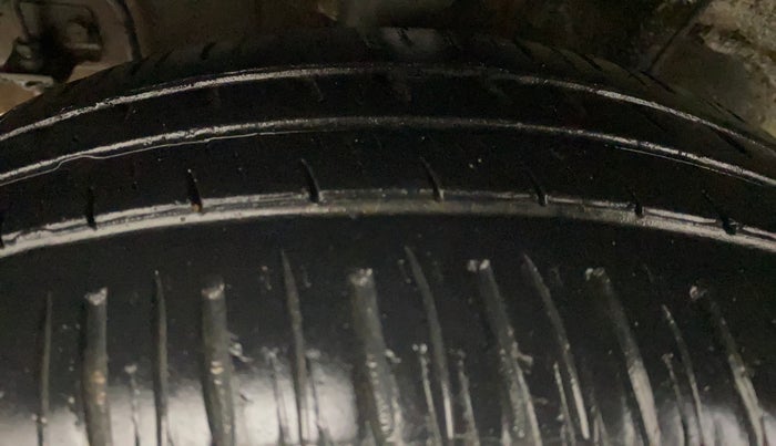 2019 Hyundai Grand i10 SPORTZ 1.2 KAPPA VTVT, Petrol, Manual, 37,199 km, Right Rear Tyre Tread