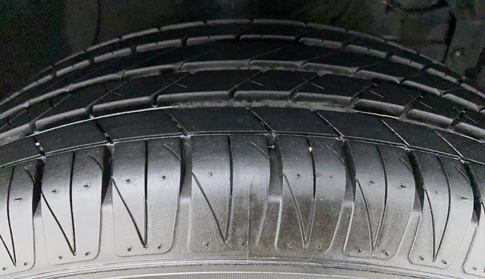 2021 Toyota URBAN CRUISER PREMIUM MT, Petrol, Manual, 2,008 km, Right Front Tyre Tread