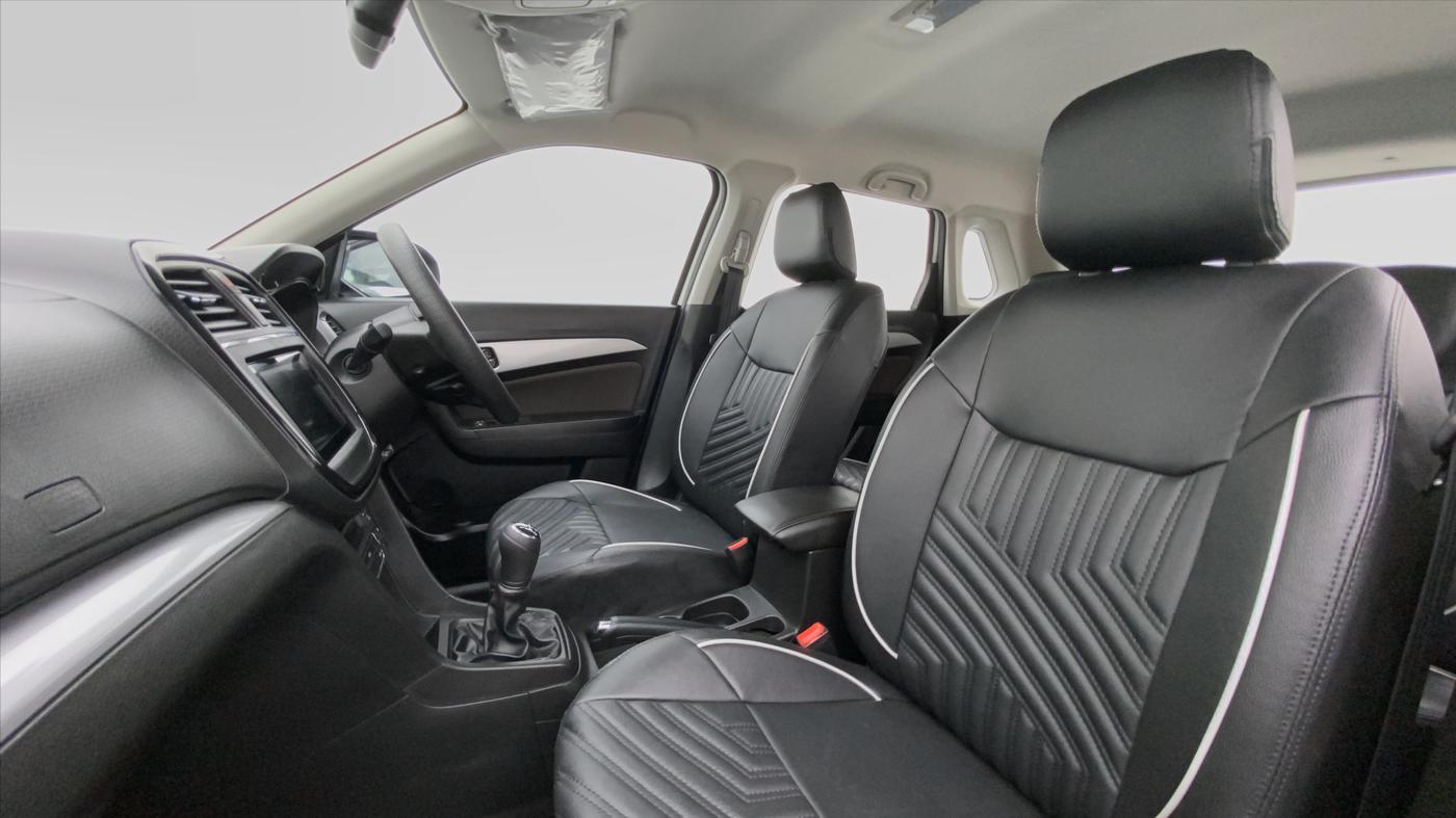 2021 Toyota URBAN CRUISER PREMIUM MT, Petrol, Manual, 2,008 km, Right Side Front Door Cabin
