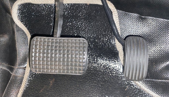 2017 Tata Tiago XZA PETROL, Petrol, Automatic, 33,540 km, Pedals