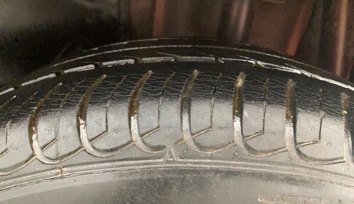 2017 Tata Tiago XZA PETROL, Petrol, Automatic, 33,540 km, Left Rear Tyre Tread