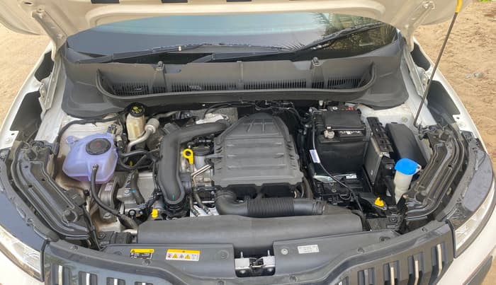 2025 Skoda Kylaq Signature AT, Petrol, Automatic, 9,569 km, Engine View