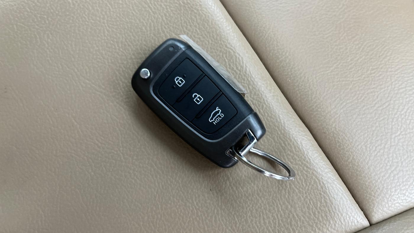 2018 Hyundai Verna 1.6 VTVT SX, Petrol, Manual, 47,710 km, Key Close Up
