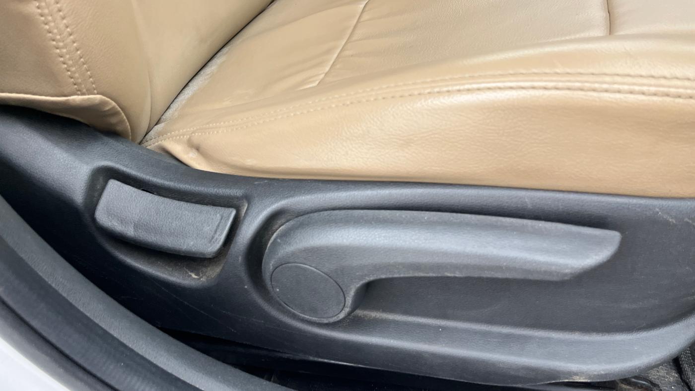 2018 Hyundai Verna 1.6 VTVT SX, Petrol, Manual, 47,710 km, Driver Side Adjustment Panel