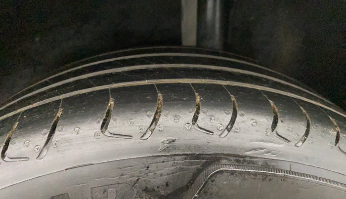 2018 Ford Ecosport TITANIUM 1.5L DIESEL, Diesel, Manual, 99,732 km, Left Rear Tyre Tread