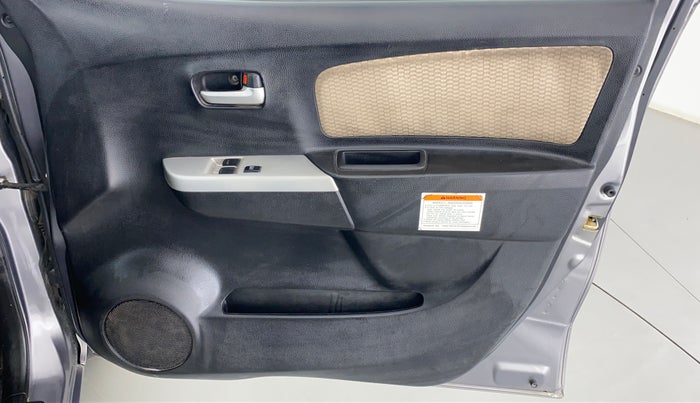 2018 Maruti Wagon R 1.0 LXI CNG, CNG, Manual, 65,952 km, Driver Side Door Panels Control