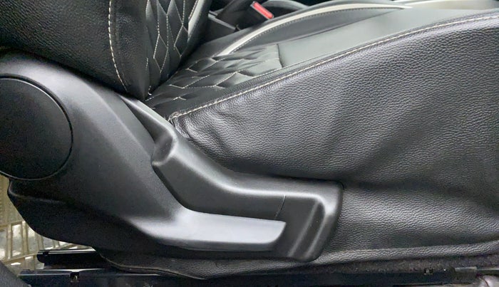 2018 Maruti Baleno DELTA 1.2 K12, Petrol, Manual, 20,999 km, Driver Side Adjustment Panel