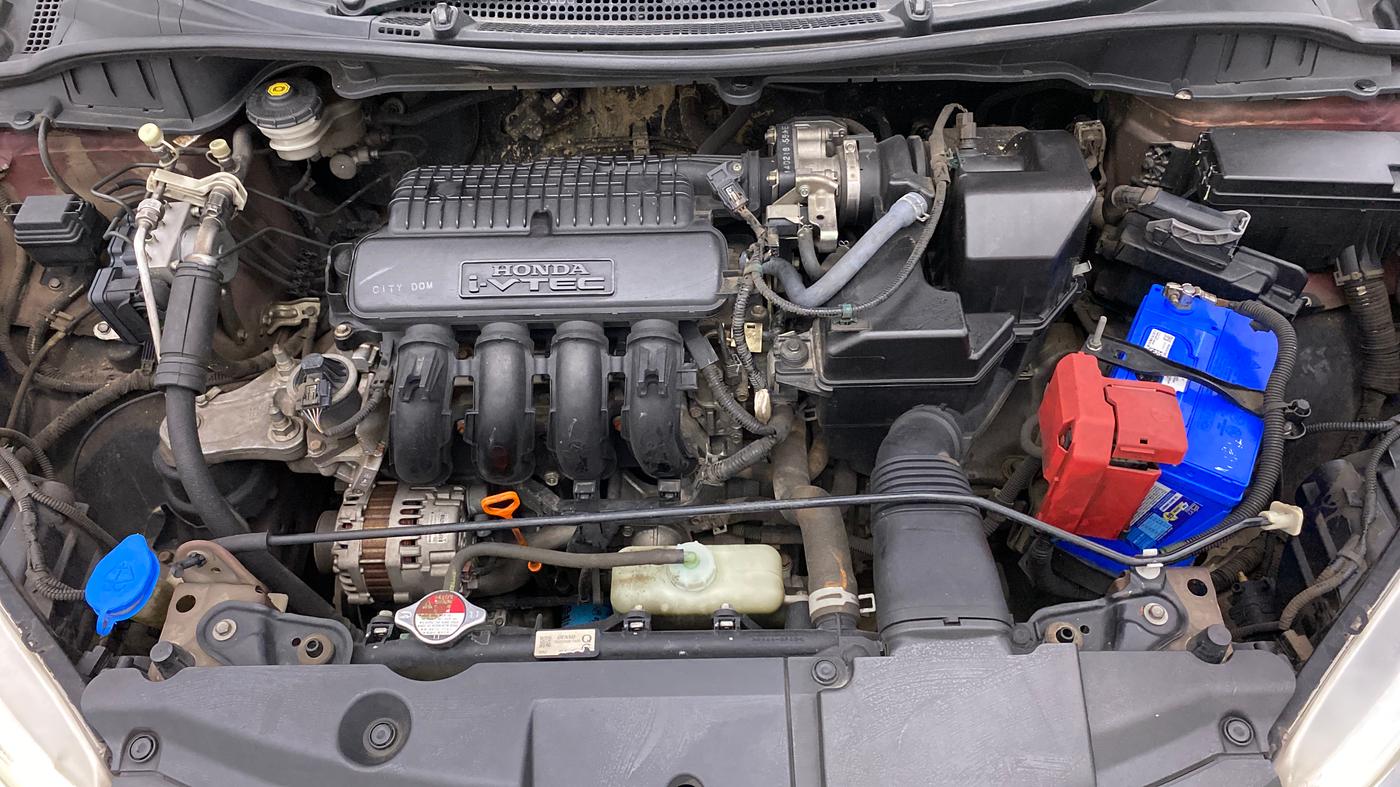 2014 Honda City 1.5L I-VTEC V MT, Petrol, Manual, 1,24,781 km, Open Bonet
