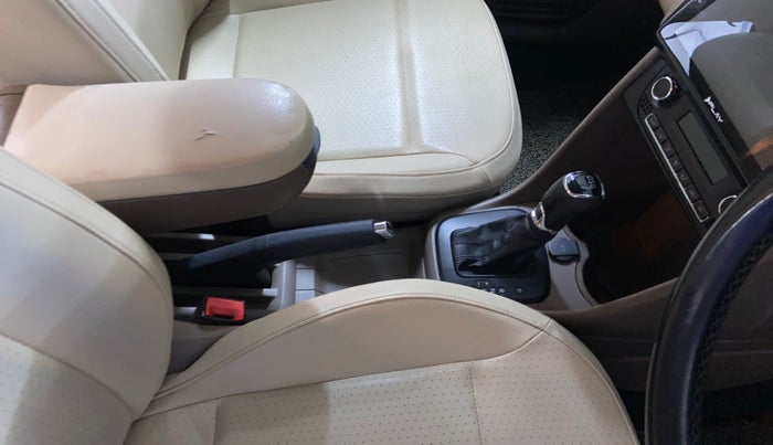 2016 Skoda Rapid 1.5 TDI CR STYLE PLUS AT, Diesel, Automatic, 95,810 km, Gear Lever