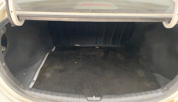 2018 Hyundai Verna 1.6 EX VTVT AT, Petrol, Automatic, 87,019 km, Boot Inside