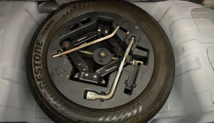 2020 Mahindra KUV 100 NXT K4+ P 6 STR, Petrol, Manual, 55,833 km, Spare Tyre