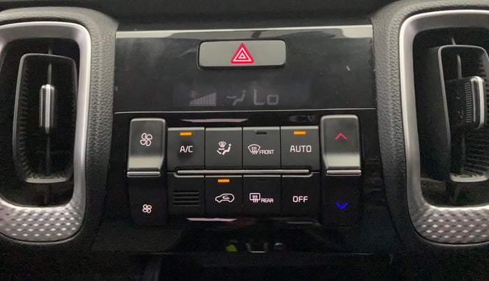 2022 KIA SONET HTK PLUS 1.0 IMT, Petrol, Manual, 26,087 km, Automatic Climate Control