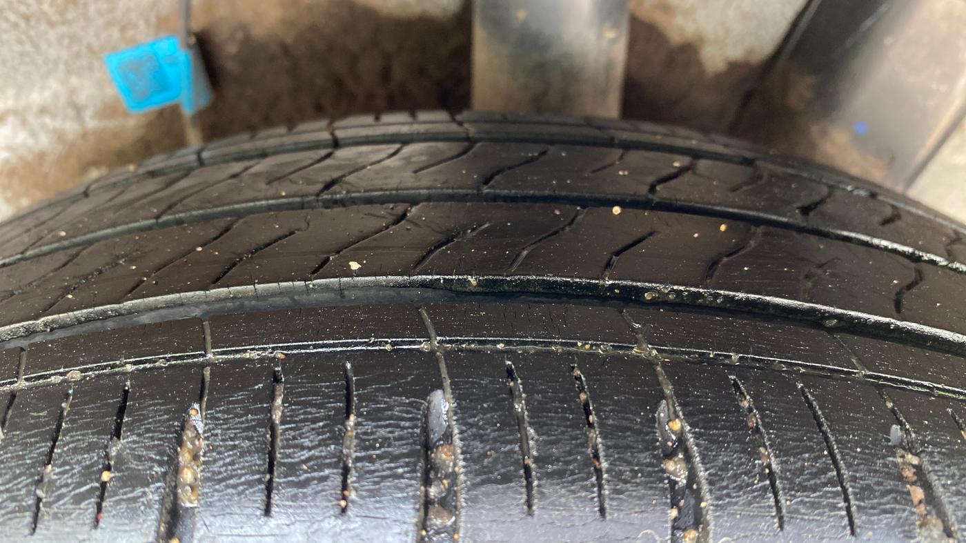 2024 Hyundai AURA S 1.2, Petrol, Manual, 22,356 km, Left Rear Tyre Tread
