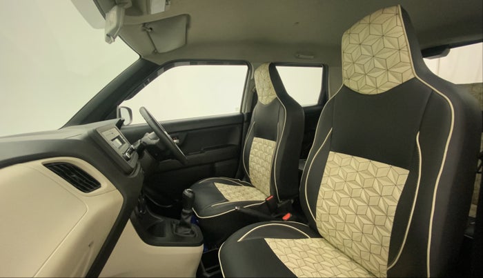 2021 Maruti New Wagon-R VXI 1.2, Petrol, Manual, 18,693 km, Right Side Front Door Cabin