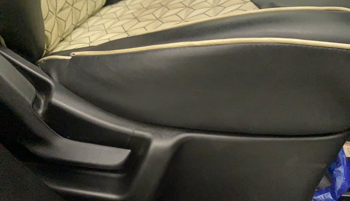 2021 Maruti New Wagon-R VXI 1.2, Petrol, Manual, 18,693 km, Driver Side Adjustment Panel