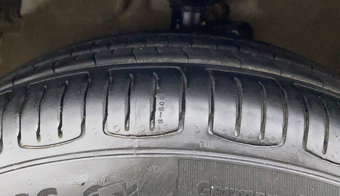 2016 Maruti Celerio ZXI AMT ABS, Petrol, Automatic, 43,592 km, Left Front Tyre Tread