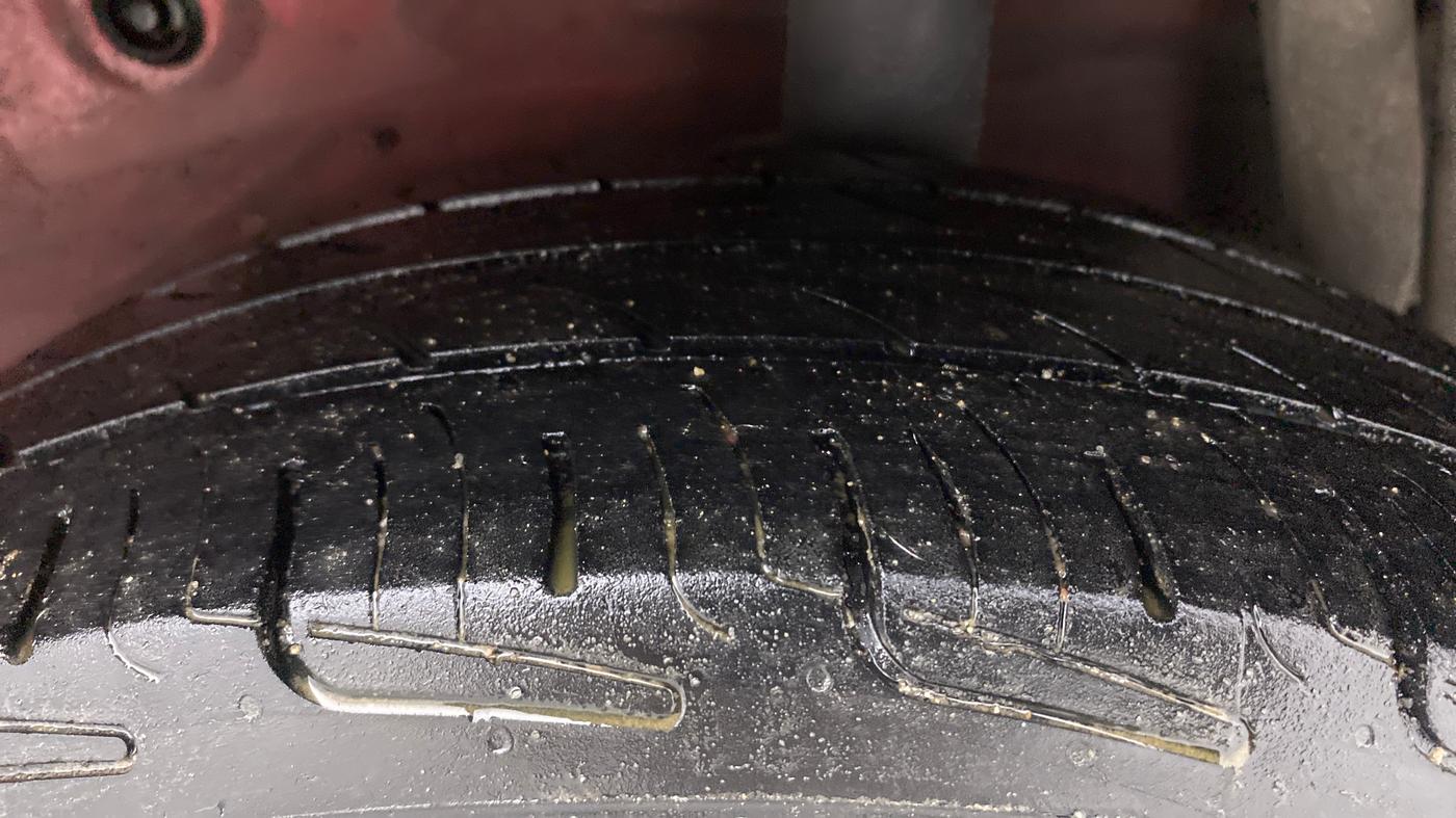 2014 Maruti Celerio ZXI, Petrol, Manual, 1,07,913 km, Left Rear Tyre Tread