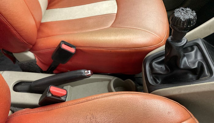 2014 Maruti Celerio ZXI, Petrol, Manual, 1,07,913 km, Gear Lever