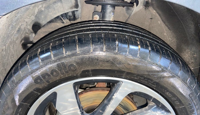 2024 Toyota Glanza V, Petrol, Manual, 9,438 km, Left Front Tyre Tread