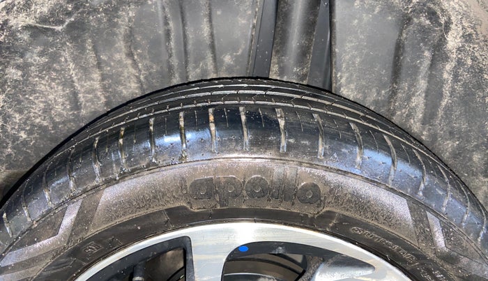 2024 Toyota Glanza V, Petrol, Manual, 9,438 km, Left Rear Tyre Tread