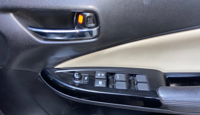 2024 Toyota Glanza V, Petrol, Manual, 9,438 km, Driver Side Door Panels Control