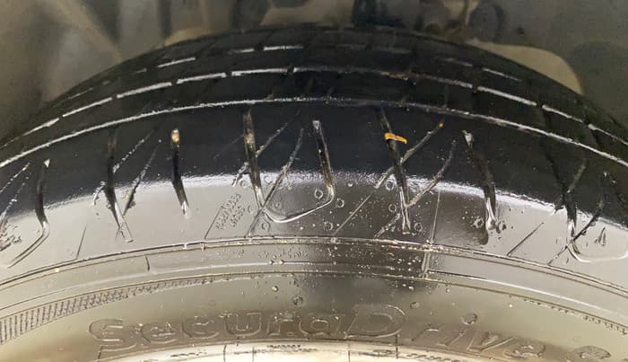 2016 Ford Ecosport TITANIUM 1.5L PETROL AT, Petrol, Automatic, 62,340 km, Left Front Tyre Tread