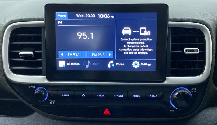 2020 Hyundai VENUE SX 1.0 TURBO, Petrol, Manual, 38,473 km, Infotainment System