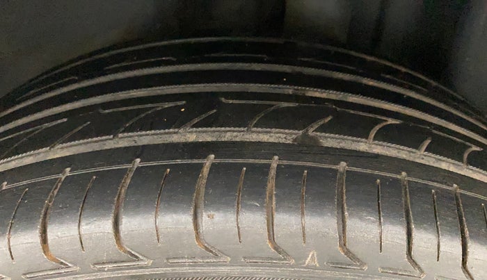 2019 Volkswagen Vento HIGHLINE PLUS 1.2 AT 16 ALLOY, Petrol, Automatic, 56,434 km, Left Rear Tyre Tread