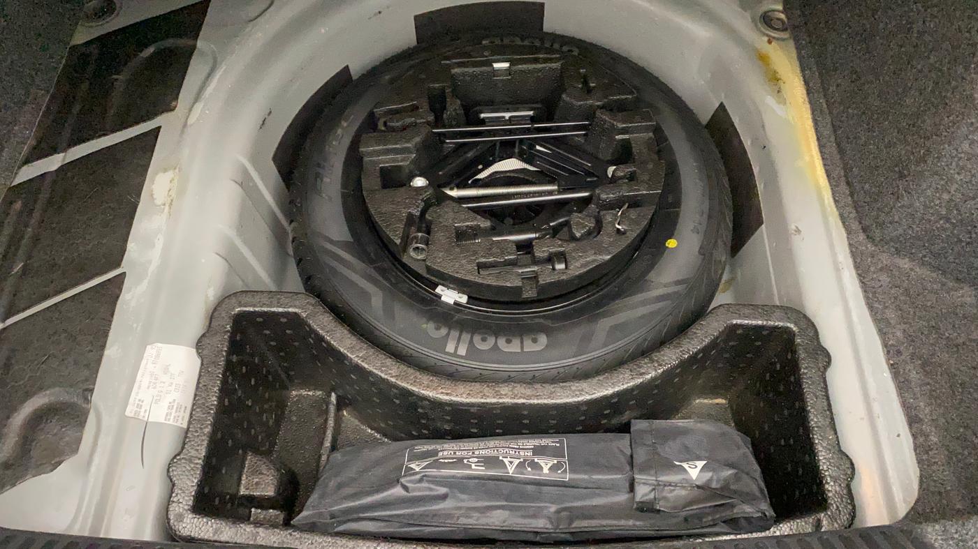 2019 Volkswagen Vento HIGHLINE PLUS 1.2 AT 16 ALLOY, Petrol, Automatic, 56,434 km, Spare Tyre